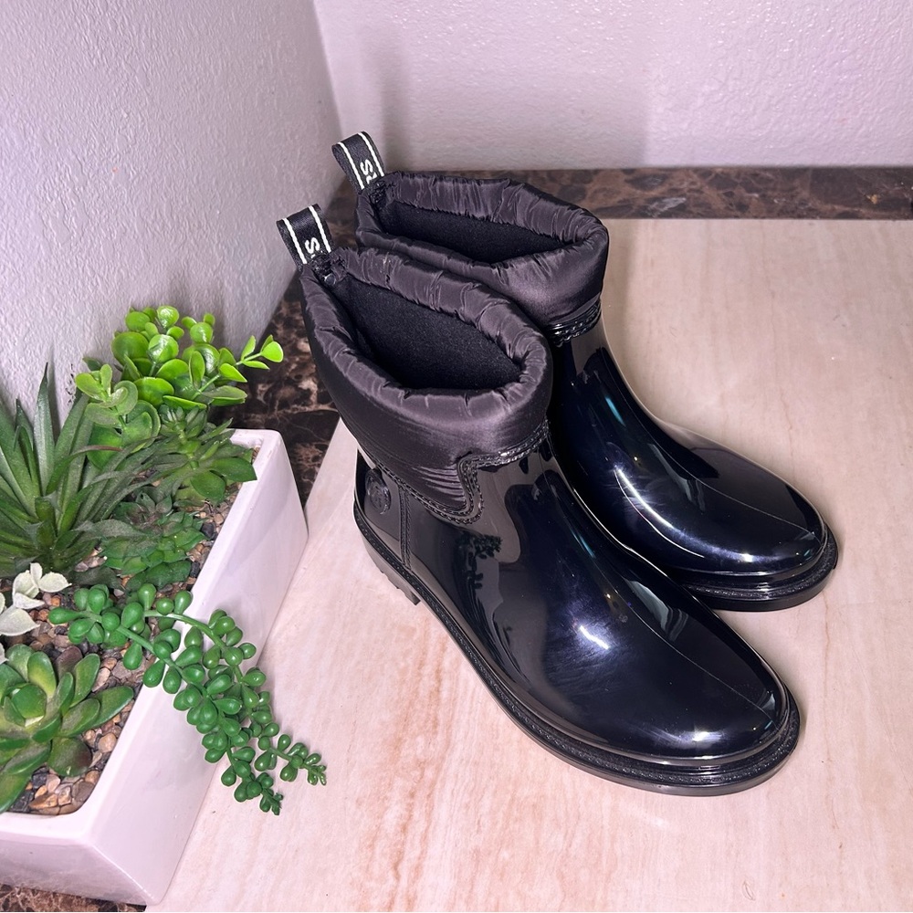 Sorel Black Glossy Short Rain Boots with Padded Collar